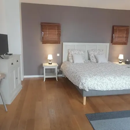Homestay La Longere Des Olonnes