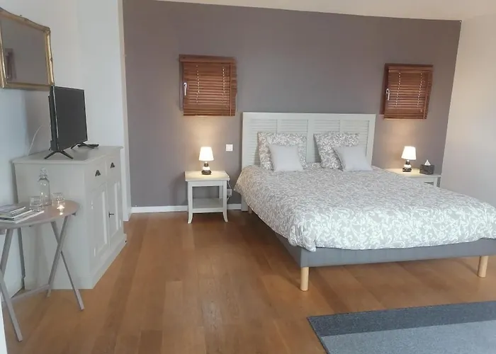 홈스테이 La Longere Des Olonnes